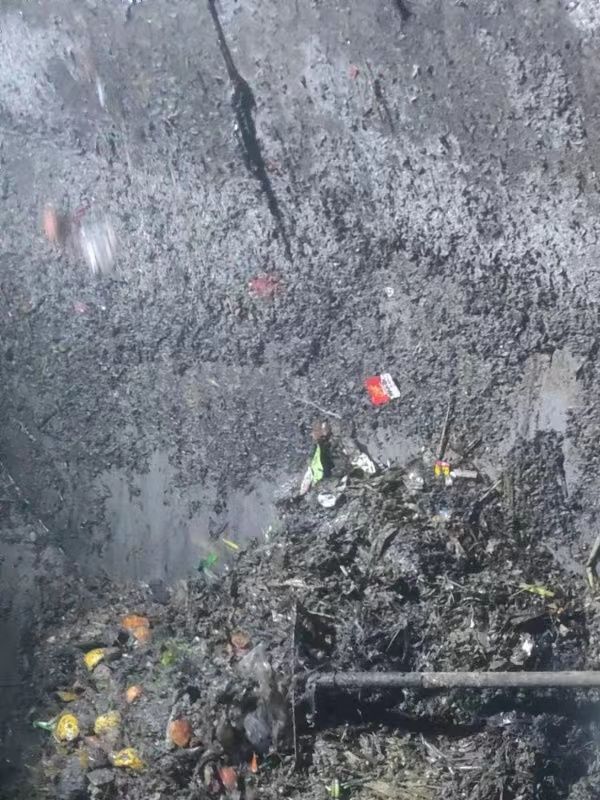 墨脱污水池清理